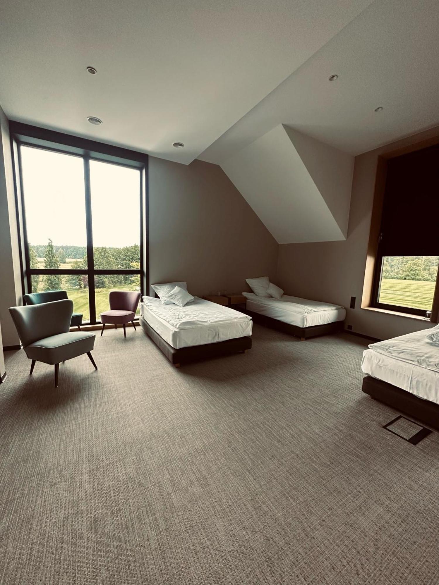 Karma House Goscienczyce Bed & Breakfast Grojec  Bagian luar foto