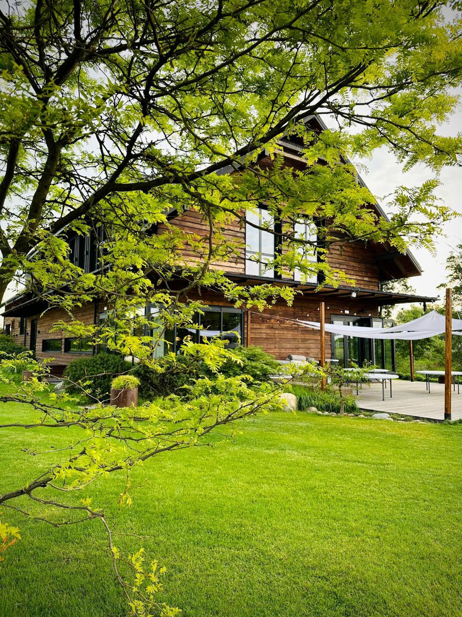 Karma House Goscienczyce Bed & Breakfast Grojec  Bagian luar foto